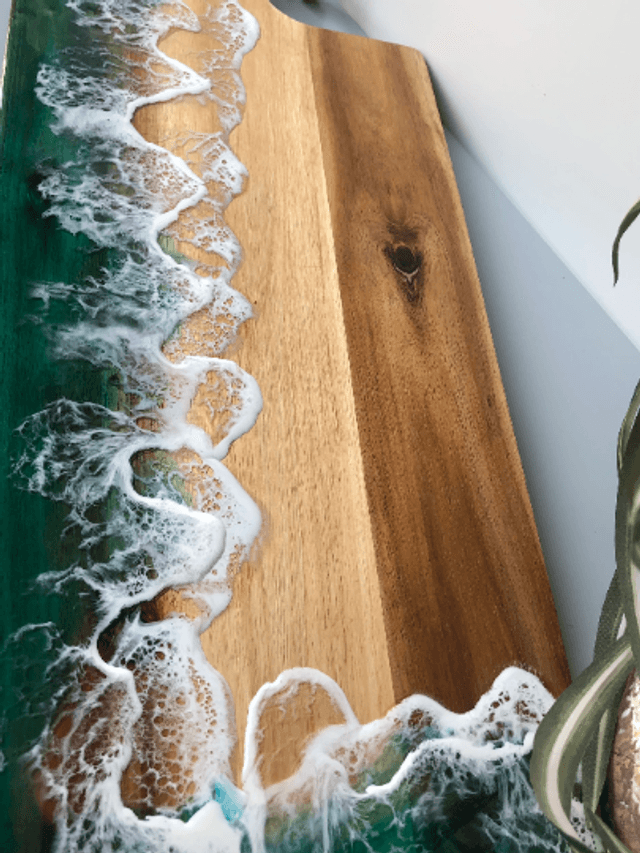Long Acacia Waves Chopping Board
