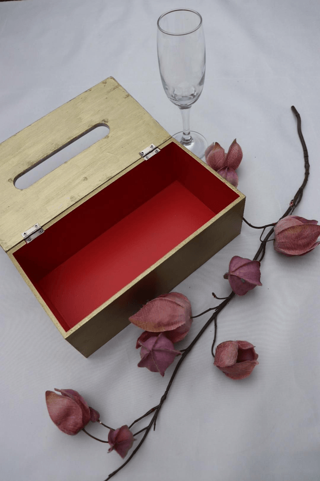 White with Gold lines tissue box