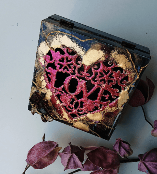 Unique Love Box