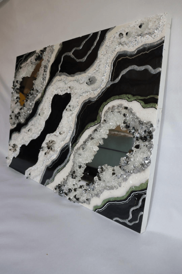Space Dark Geode