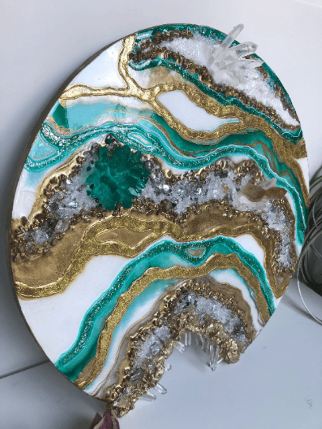 Gold&Green Resin geode