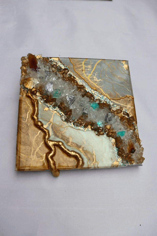 Gold Veins Geode