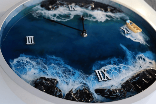 Resin beach clock, Custom ocean theme