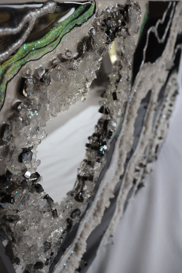 Space Dark Geode