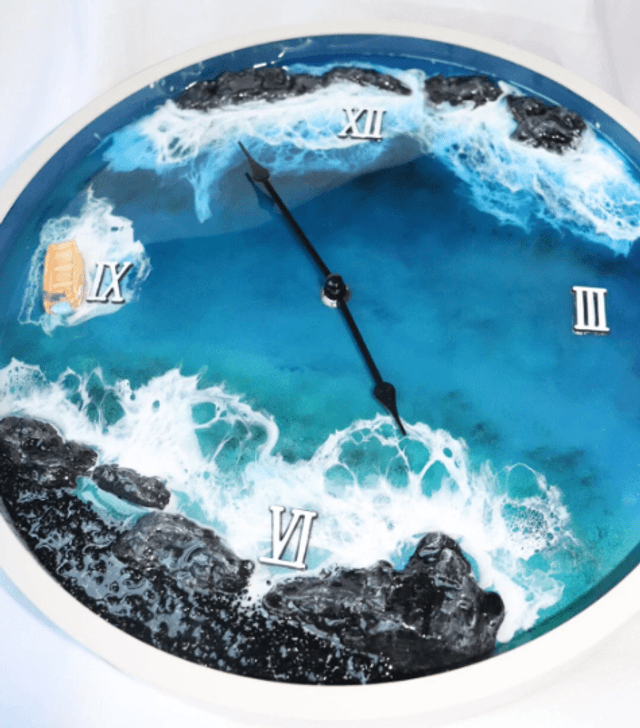 Resin beach clock, Custom ocean theme